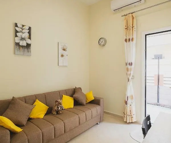 Spacious With Parking * Chania (Crete)