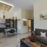 Apartment Spacious With Parking *