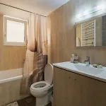 Spacious With Parking Apartment *
