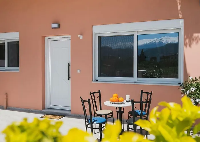 Spacious With Parking Апартаменты Ханья