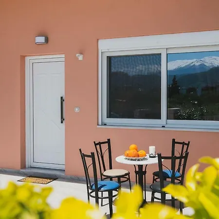 Spacious With Parking Apartment Chania (Crete)